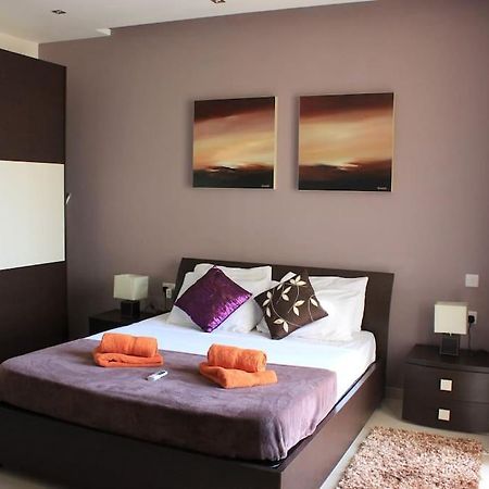Sunny 2 Bedroom, 2 Bathrooms, Seaside Apt. 斯利马 外观 照片