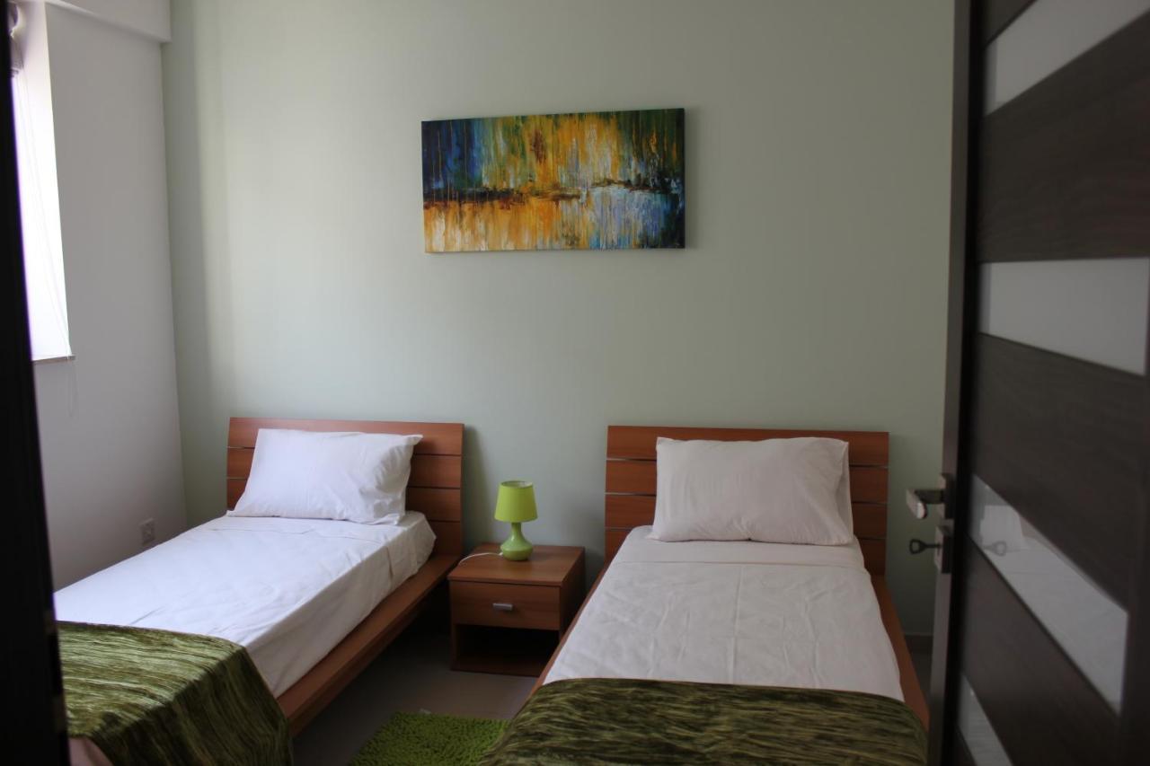 Sunny 2 Bedroom, 2 Bathrooms, Seaside Apt. 斯利马 外观 照片