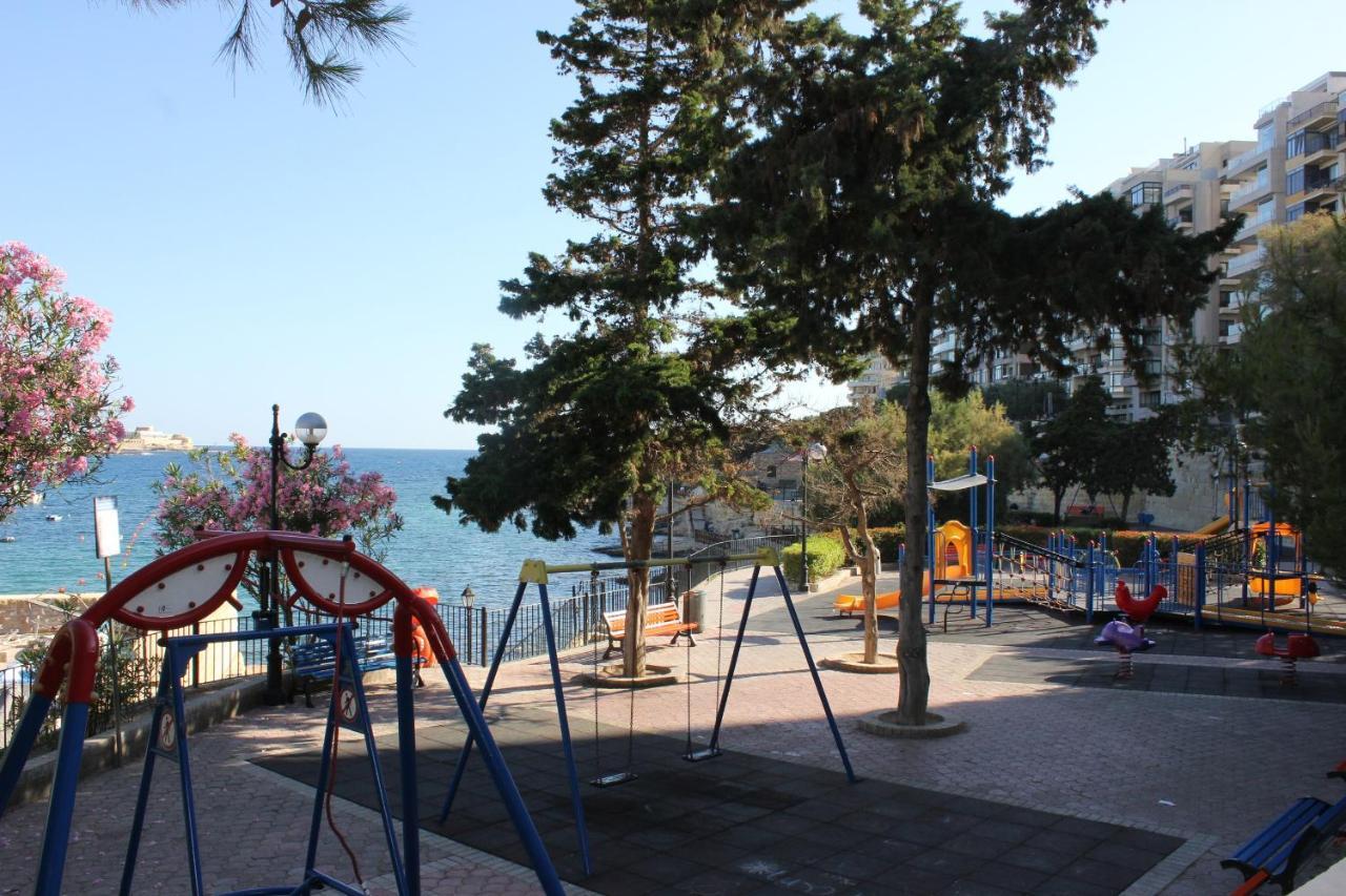 Sunny 2 Bedroom, 2 Bathrooms, Seaside Apt. 斯利马 外观 照片