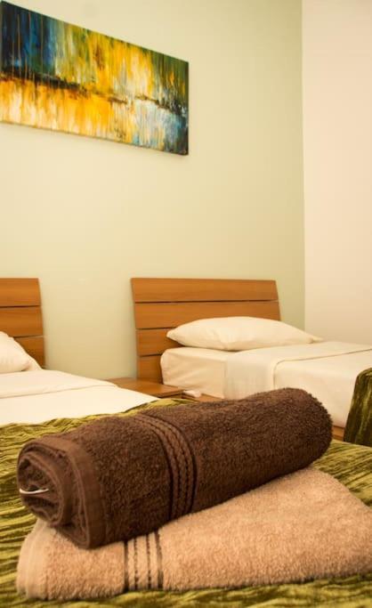 Sunny 2 Bedroom, 2 Bathrooms, Seaside Apt. 斯利马 外观 照片