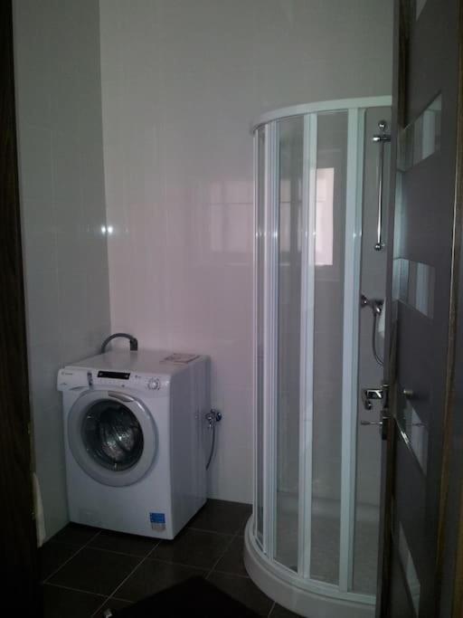 Sunny 2 Bedroom, 2 Bathrooms, Seaside Apt. 斯利马 外观 照片