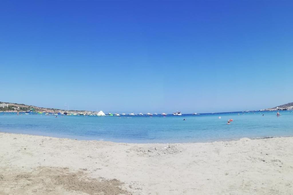 Sunny 2 Bedroom, 2 Bathrooms, Seaside Apt. 斯利马 外观 照片