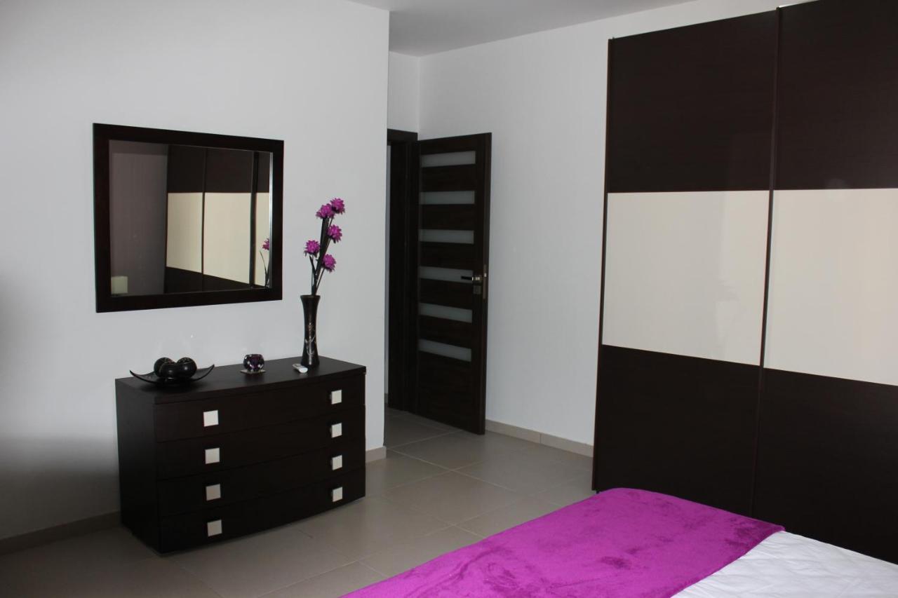 Sunny 2 Bedroom, 2 Bathrooms, Seaside Apt. 斯利马 外观 照片